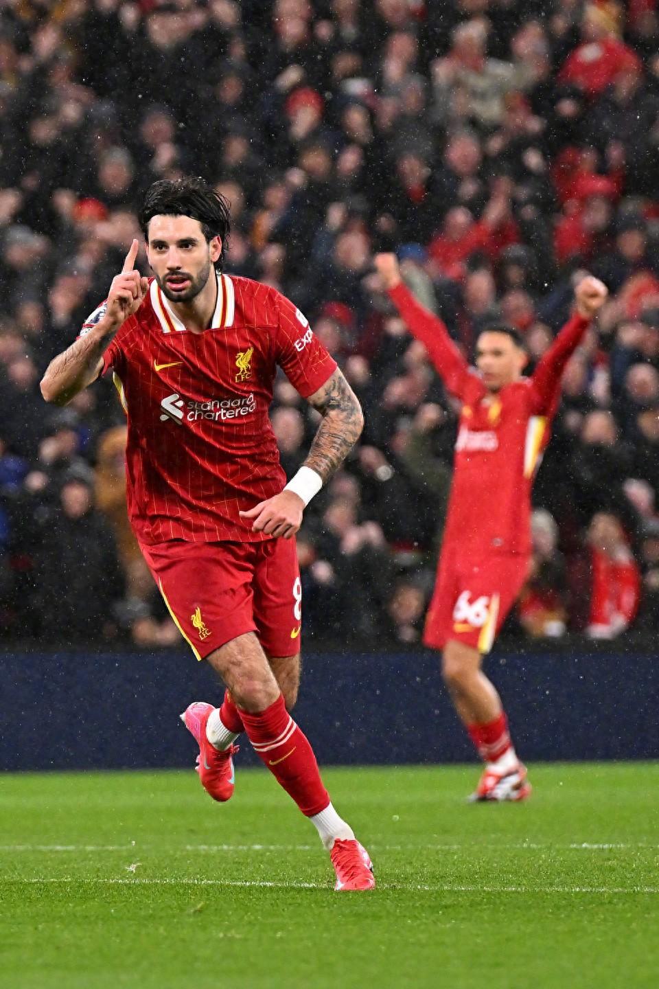 利物浦客场击败对手，稳固排名，继续保持领先的简单介绍