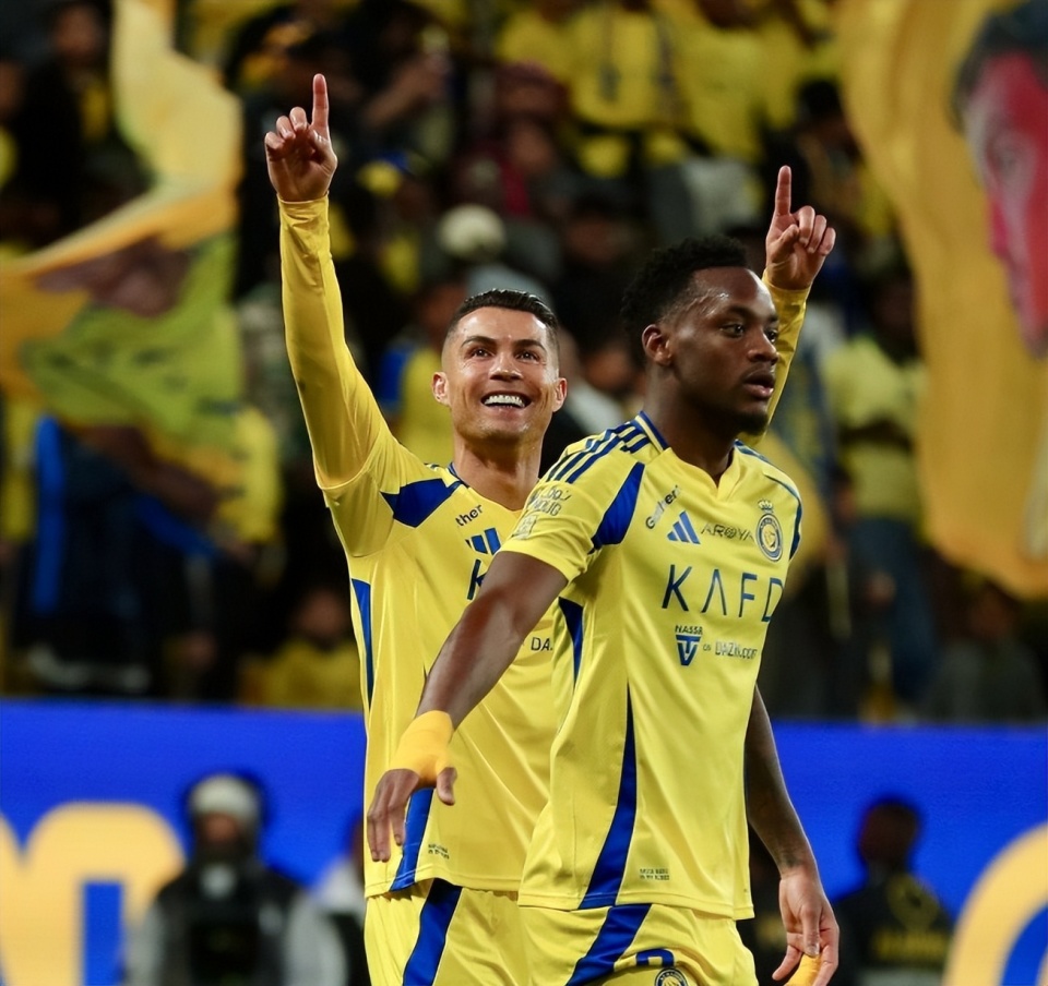 尤文图斯客场惊险取胜，C罗梅开二度完成绝杀