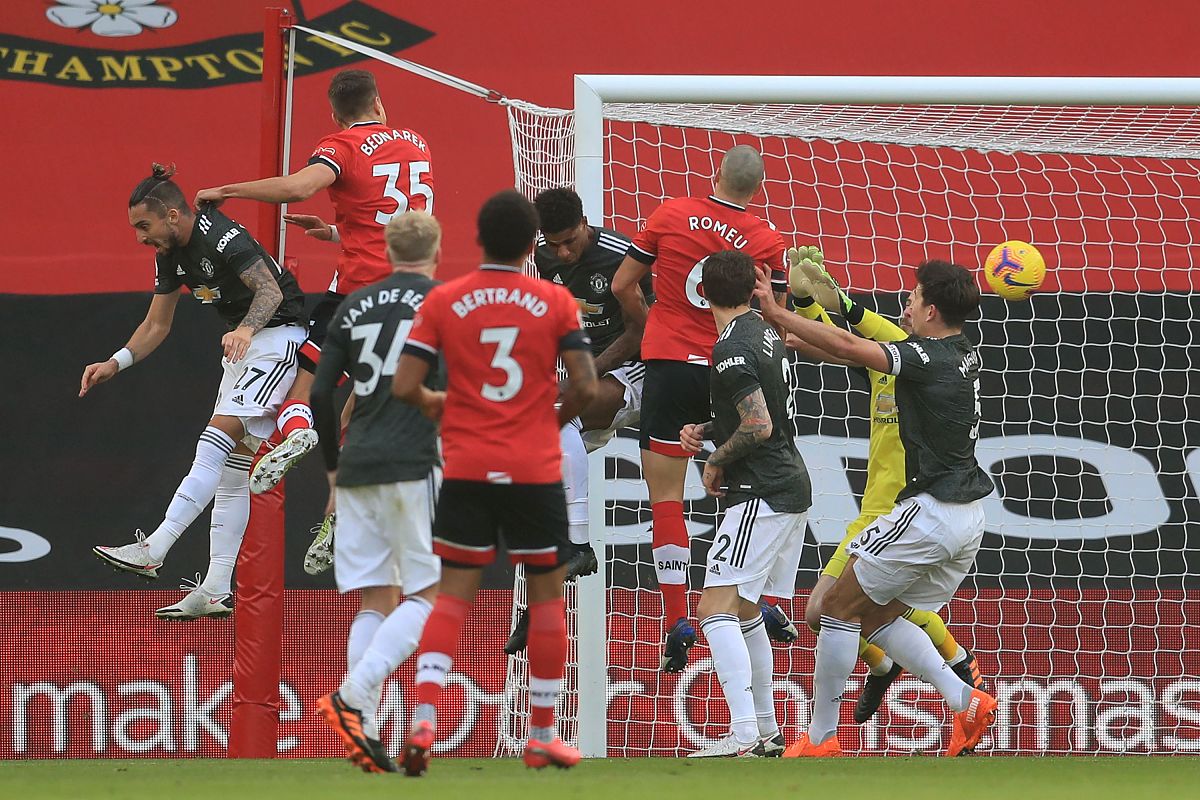 联赛精彩瞬间：英超德甲竞争激烈球场火爆的简单介绍