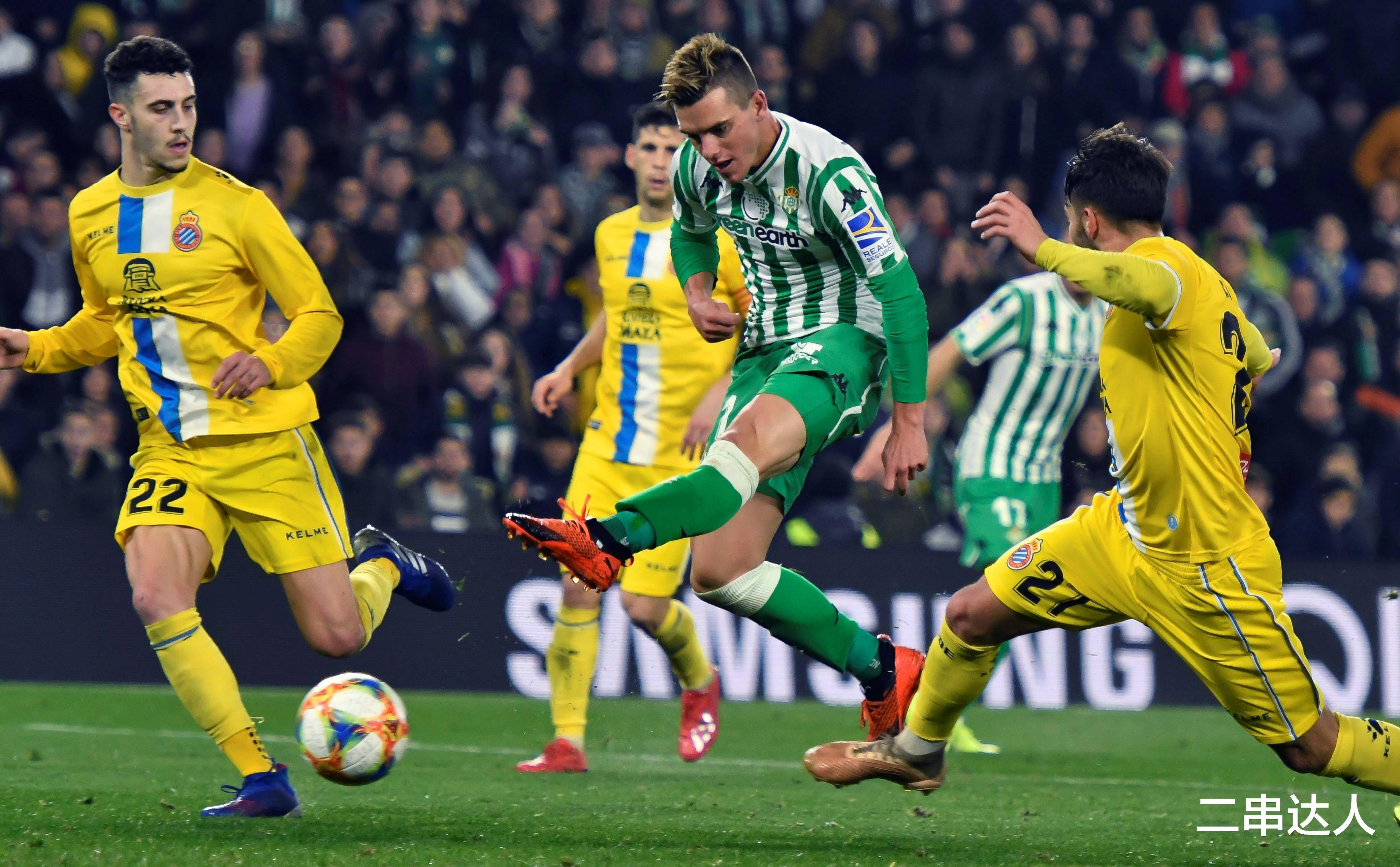 开云平台-关于比利亚雷亚尔登顶积分榜，主场冷博格岚登顶的信息