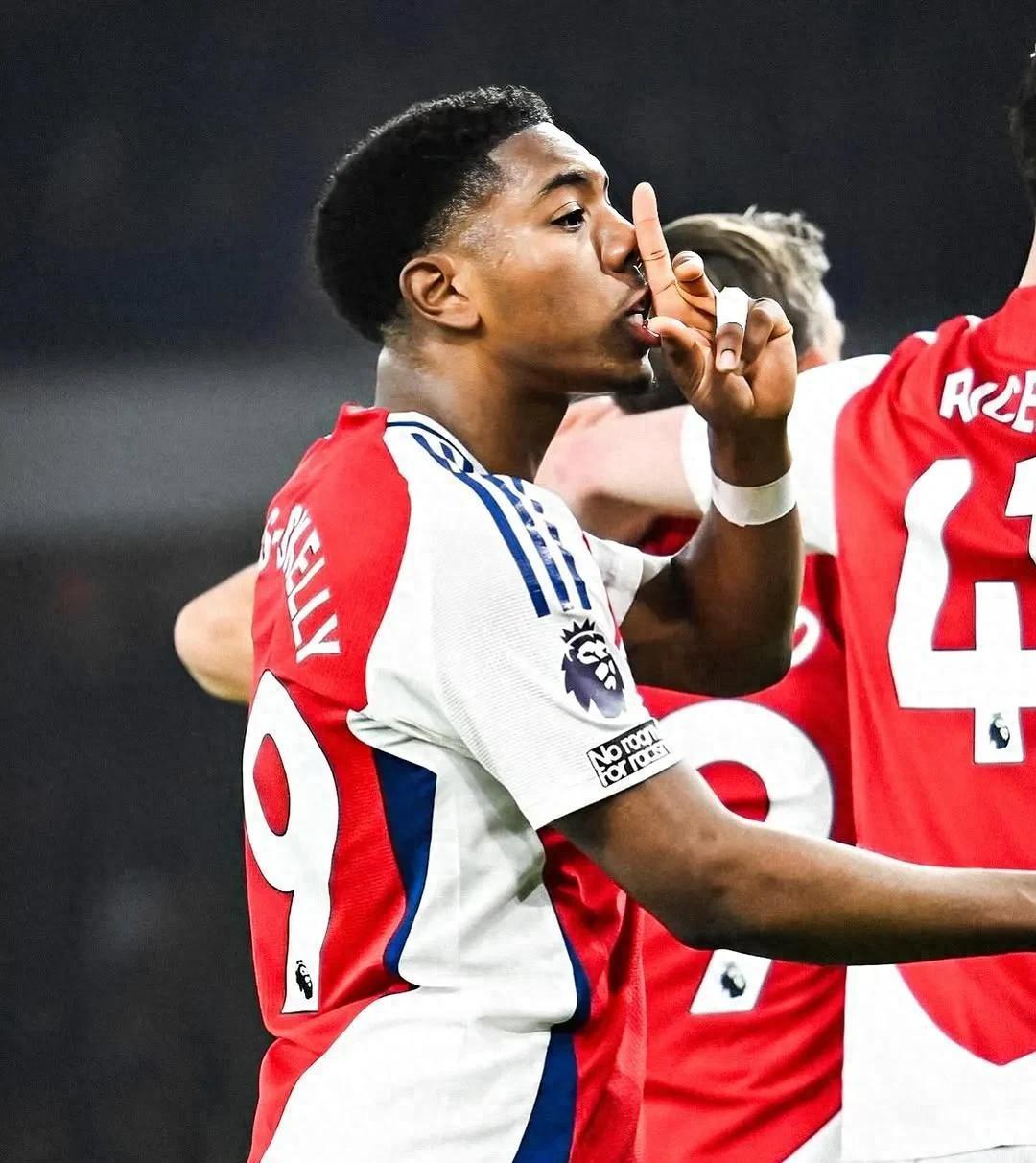 包含阿森纳签下新中场以增强中场实力的词条 包含阿森纳签下新中场以增强中场实力的词条