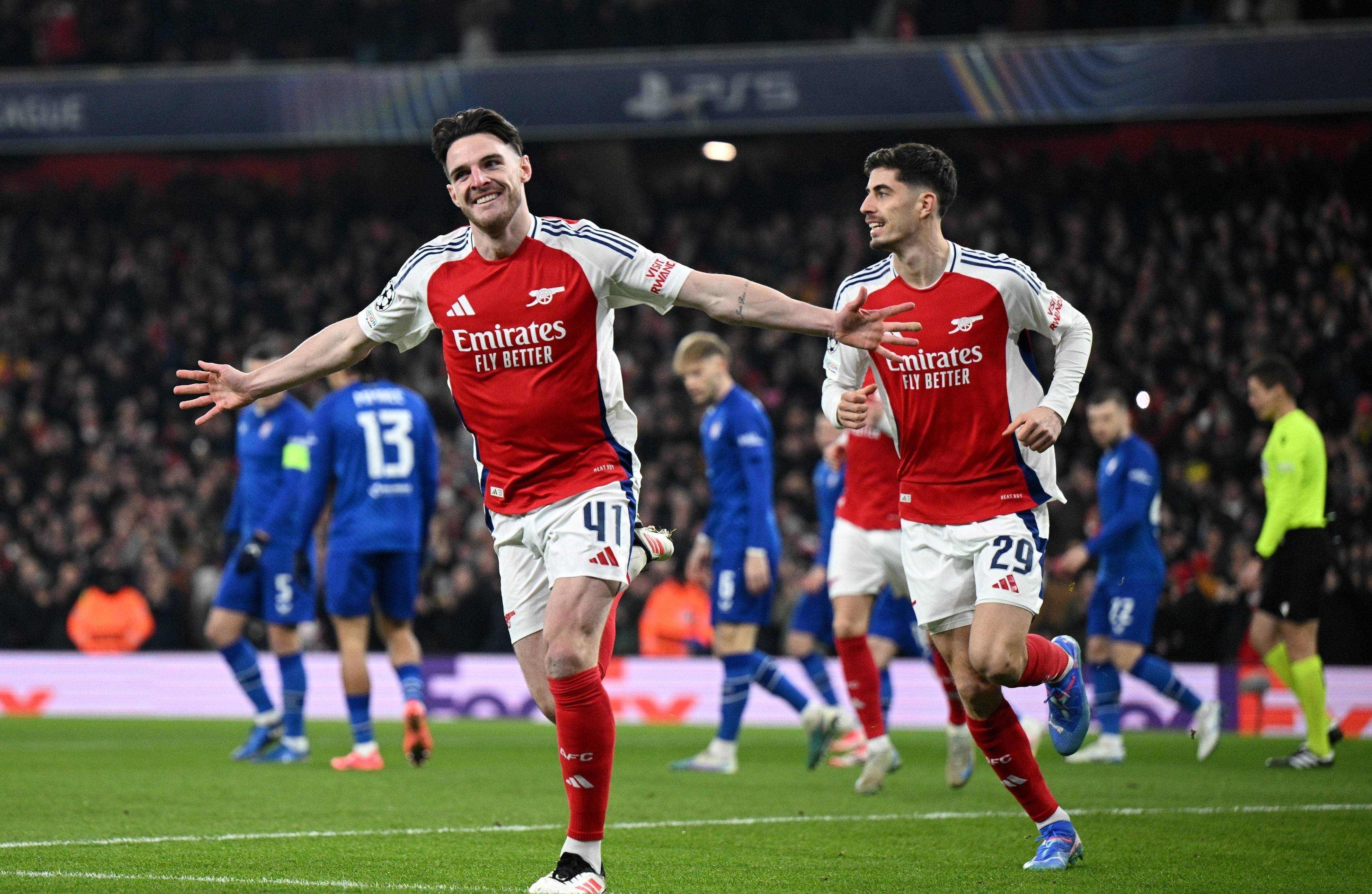 阿森纳在比赛中积极进攻,最终获得胜利 阿森纳在比赛中积极进攻,最终获得胜利