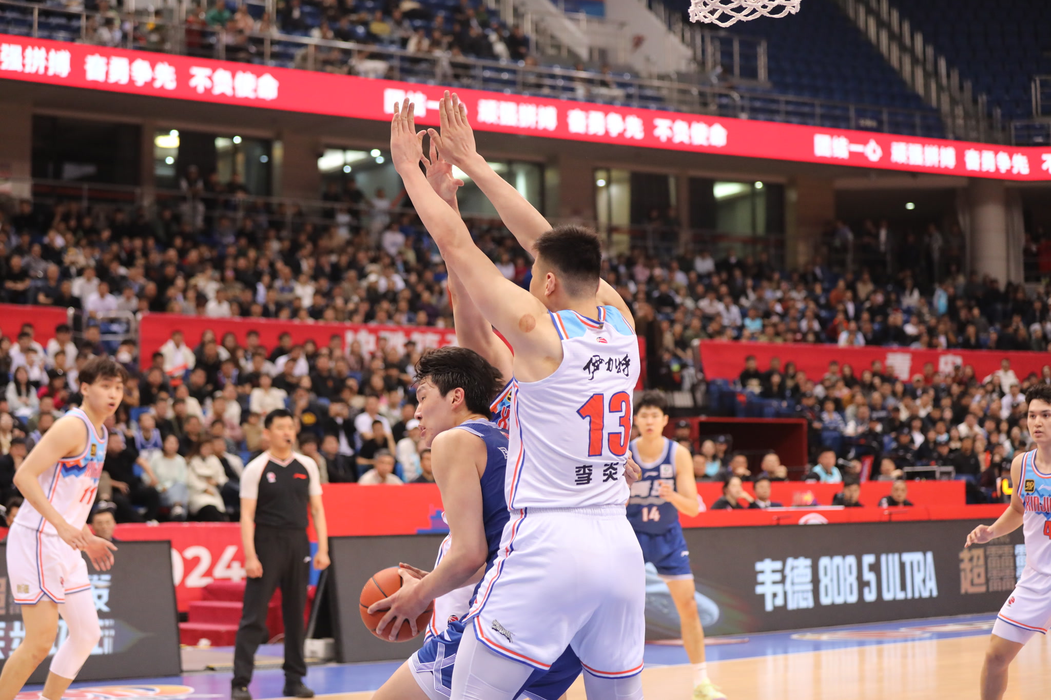 开云体育平台APP-安徽男篮在场上取得连胜