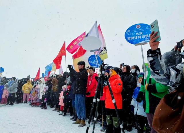 开云下载-大赛拉开帷幕：热闹非凡的简单介绍