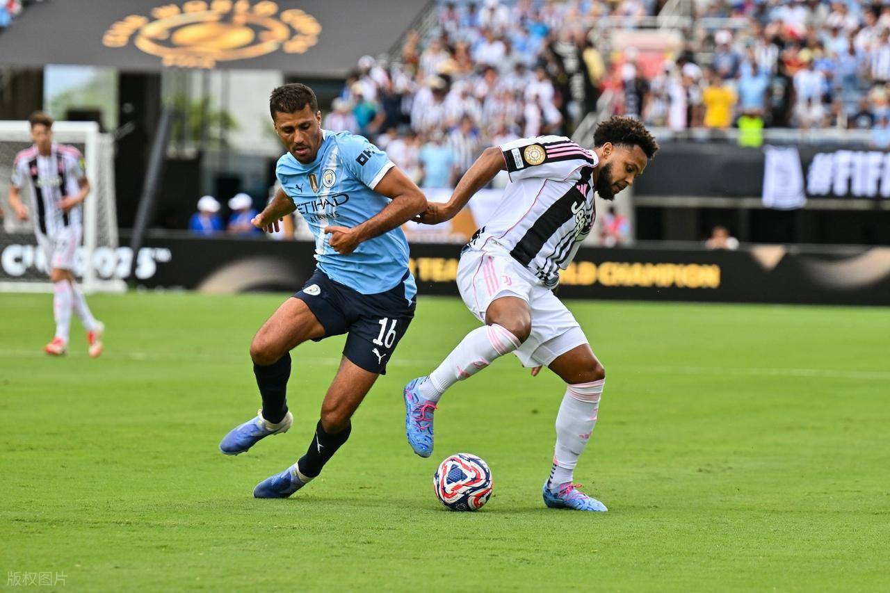 尤文图斯前锋狂砍四球,助球队豪取胜利 尤文图斯前锋狂砍四球,助球队豪取胜利