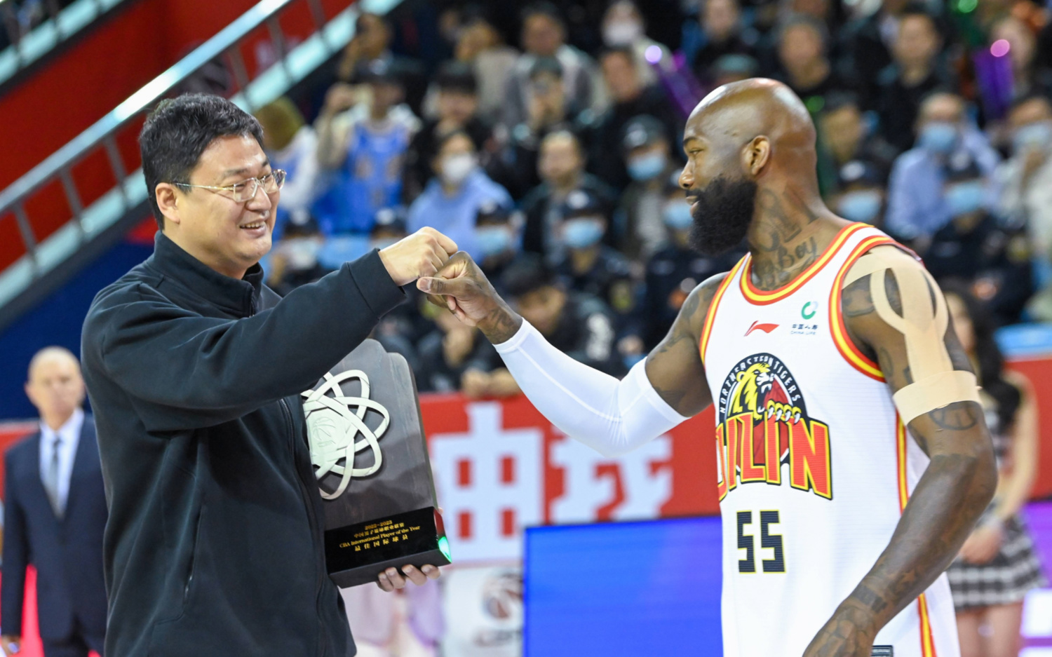 吉林队在比赛中占据优势 吉林队在比赛中占据优势