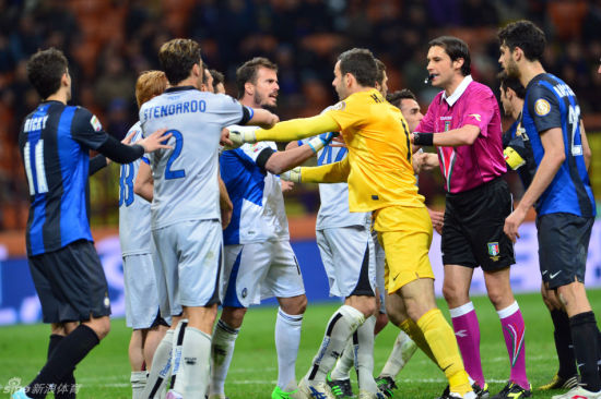 包含战火连连,国际球场热闹风暴的词条 包含战火连连,国际球场热闹风暴的词条