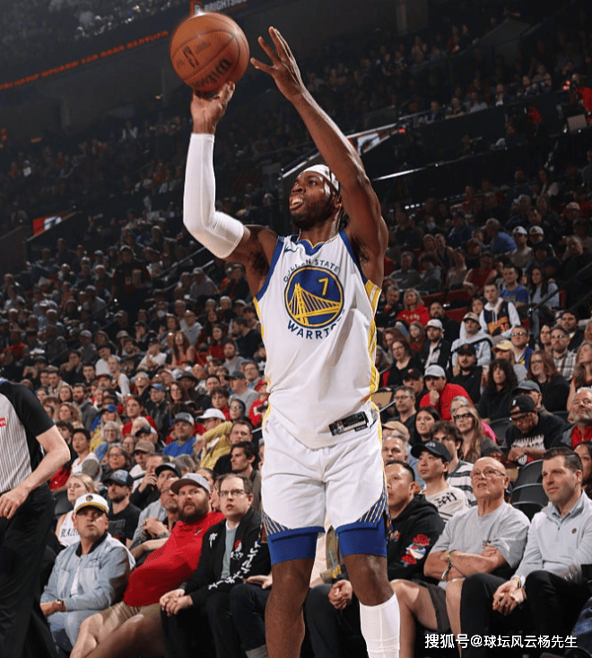 勇士大胜开拓者，客场豪取连胜