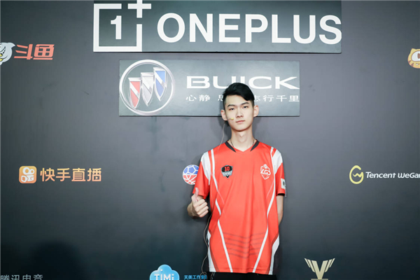 开云体育在线-关于惊艳表现巅峰对决：球场实力角逐引人瞩目的信息