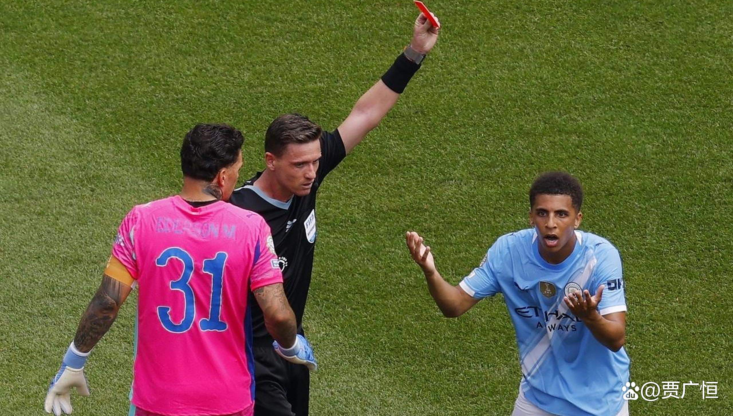 曼城主场轻取对手,紧追领头羊阶段的简单介绍 曼城主场轻取对手,紧追领头羊阶段的简单介绍