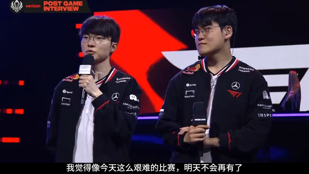 BLG力克GEN,Gumayusi团战一打五全球总决赛3:2(巴黎) BLG力克GEN,Gumayusi团战一打五全球总决赛3:2(巴黎)