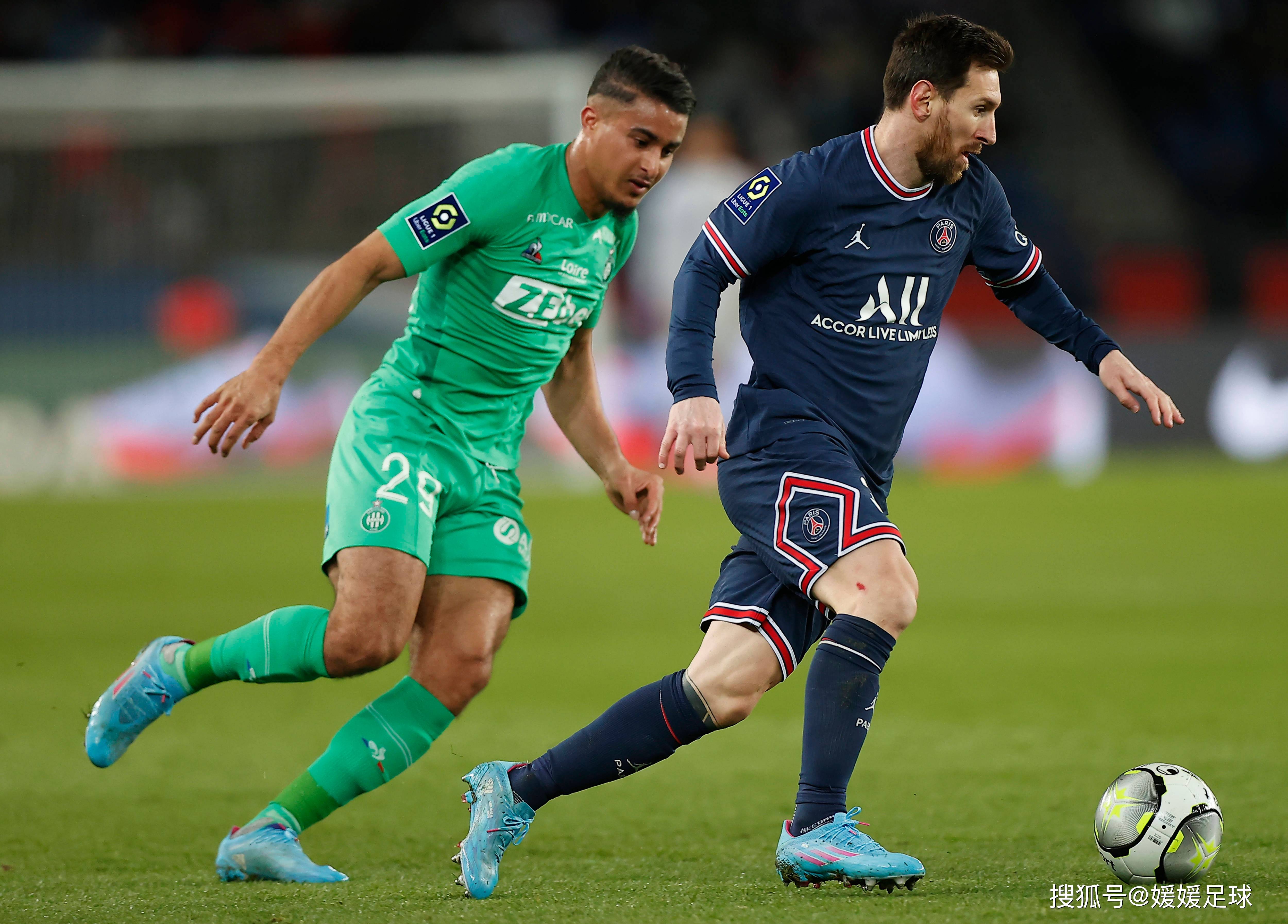 包含巴黎圣日耳曼将客场挑战斯特拉斯堡，士气高昂的词条