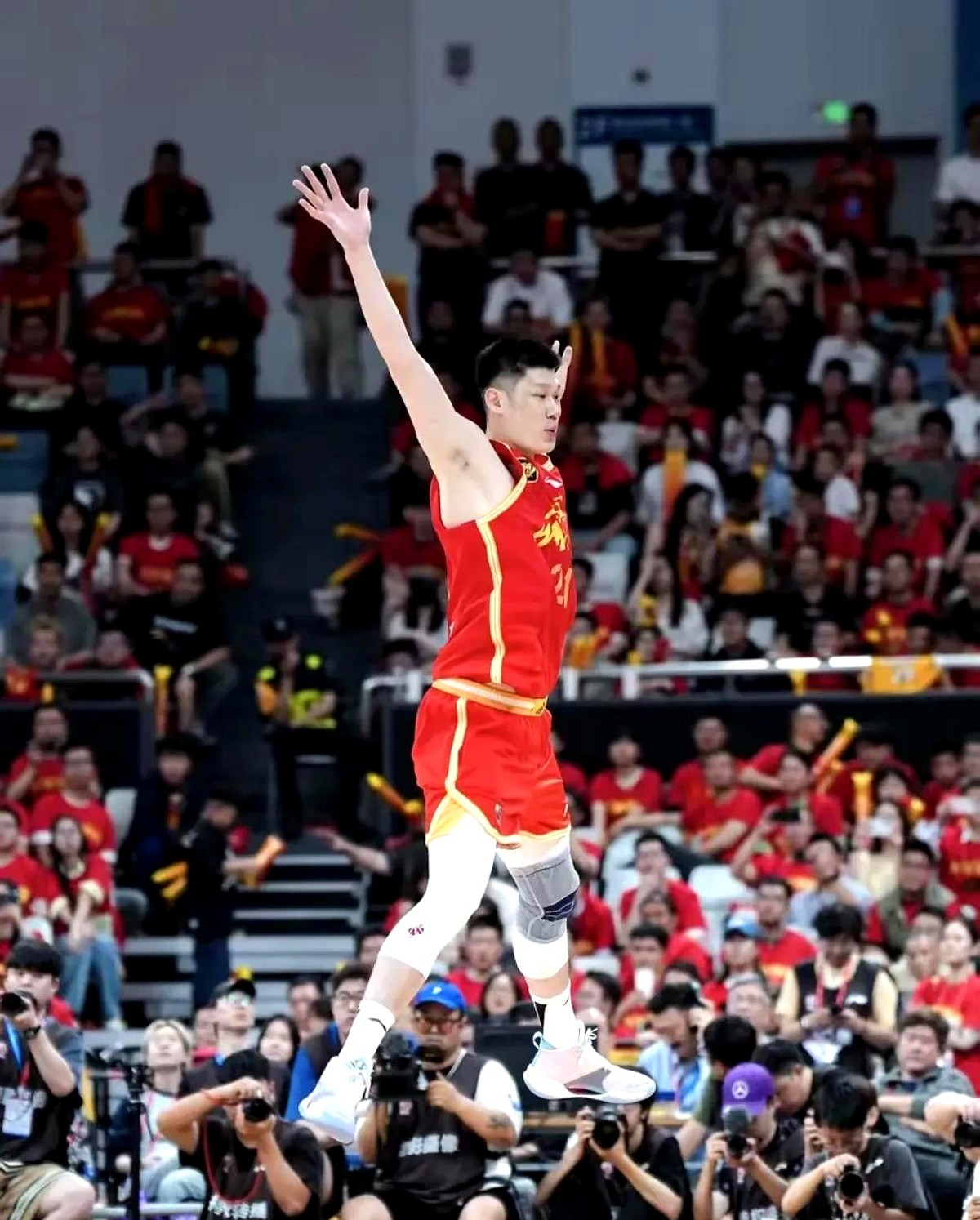 球队挺进决赛，备战下一阶段赛事收官