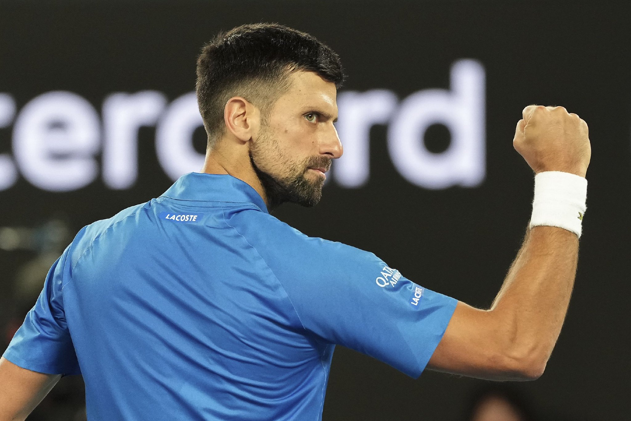 英国网球队爆冷日本网球队，德约科维奇统治全场的简单介绍