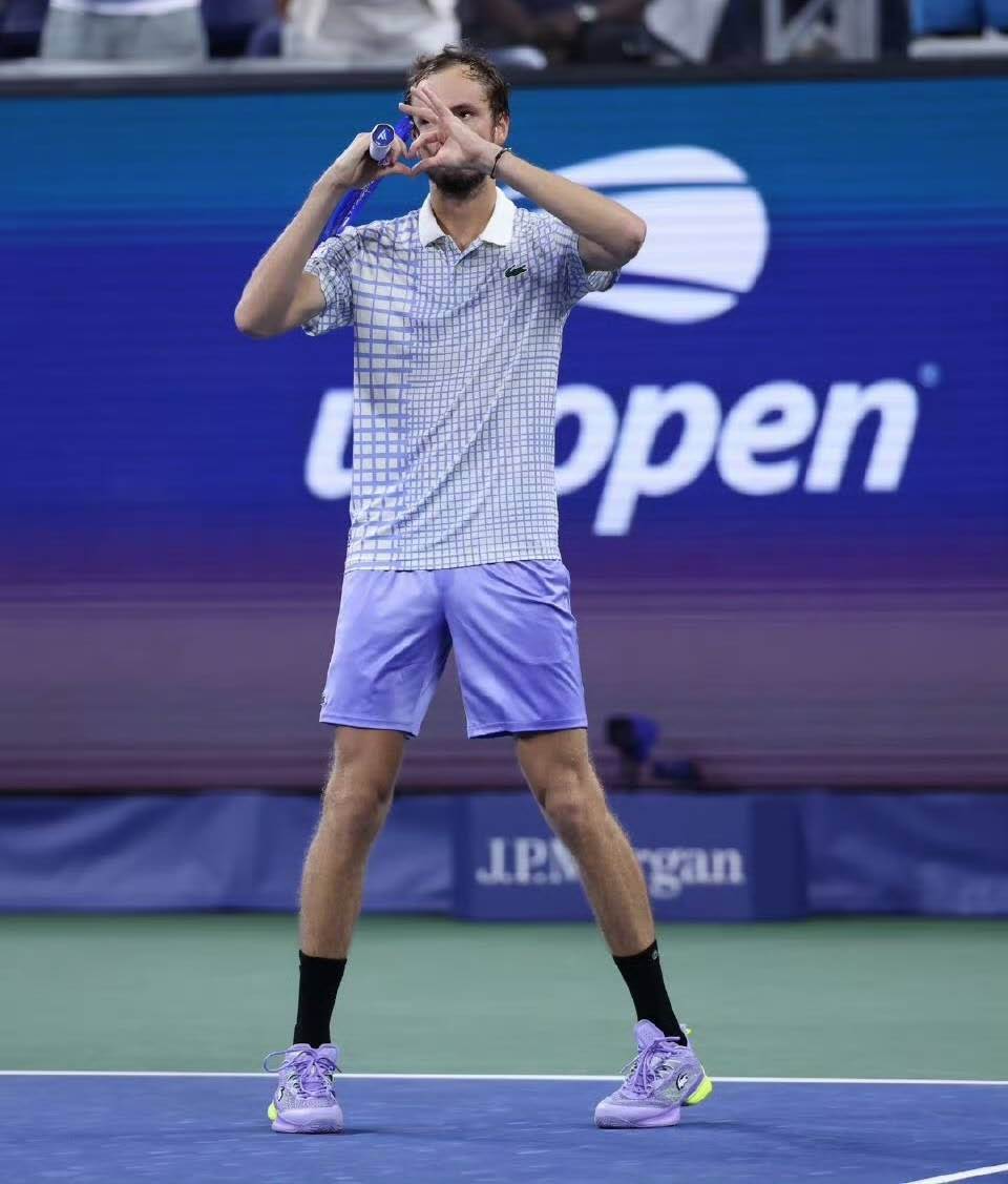 开云体育平台APP-ATP总决赛轻取蒙特卡洛大师赛，梅德韦杰夫带队取胜